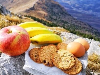 Trekking Fotografico - alimentacion-hidratacion-para-hacer-senderismo.jpg